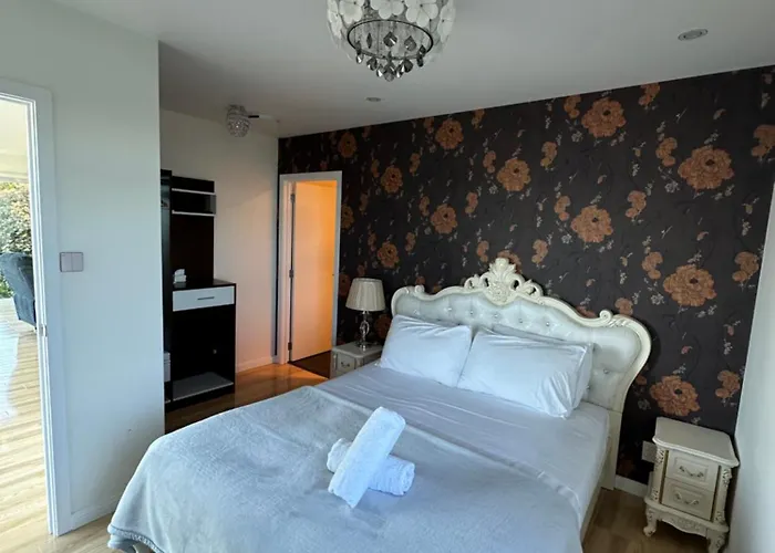Holiday home Luxury Lakeside Rotorua