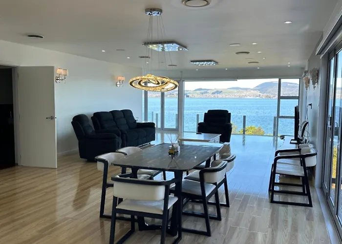 Holiday home Luxury Lakeside *