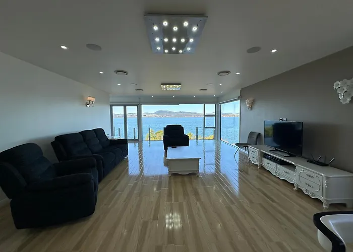 Holiday home Luxury Lakeside *
