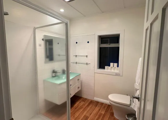 Luxury Lakeside Rotorua