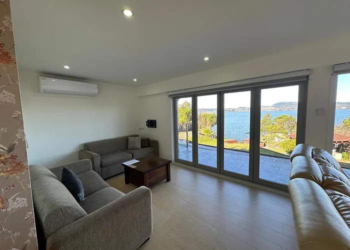 Holiday home Luxury Lakeside Rotorua