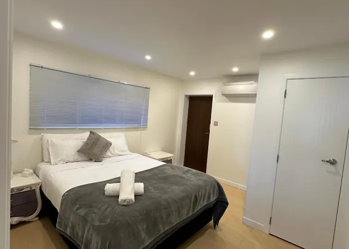 Luxury Lakeside Rotorua